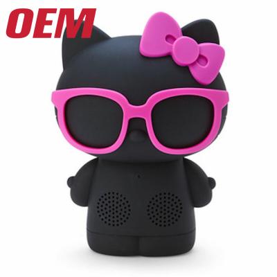 China Gepersonaliseerde Kitty Mini Bluetooth-luidspreker gemaakt van 5 inch draadloze karakter luidspreker OEM opgeladen schattig tekenfilm speelgoed maker Te koop