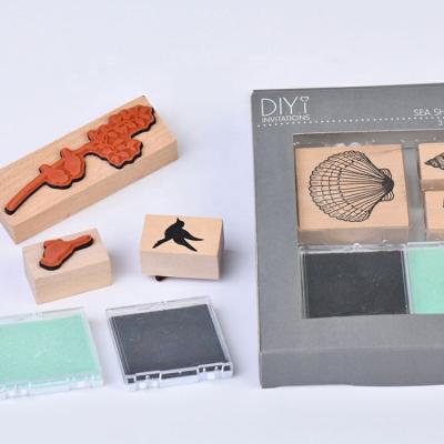 China New Product Environmentally Friendly Love Birds Stamping Ink Pad 3 And 2 Set Stamps Customized Eco Friendly Kids Wooden Stamp Toy for sale