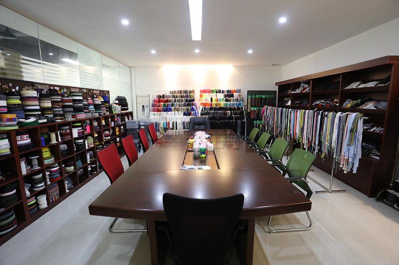 Verified China supplier - Dongguan Yiqun Clothing Accessories Co., Ltd.