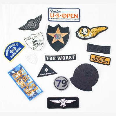 China Custom Fashion Metal Pin Badges School Uniform Badges for sale