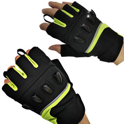 China Hot Selling LED Flashlight Savior LED Light Gloves Bike Fishing Running LED Gloves With Rechargeable Battery Operated for sale