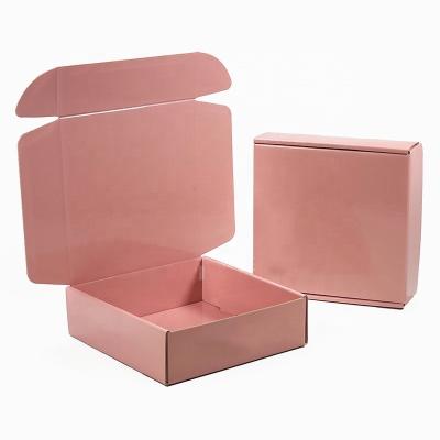 China Logo Printing Famous Brand Shipping Recyclable Customized Mailing Cardboard Box Corrugated Cardboard Packaging Box For Clothes Shipping for sale