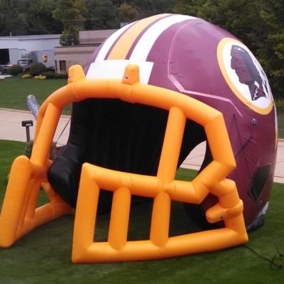 China Cheap Inflatable Oxford Cloth Or PVC Factory Bulldog Football Helmet Tunnel Arch For Outdoor Football Racing for sale