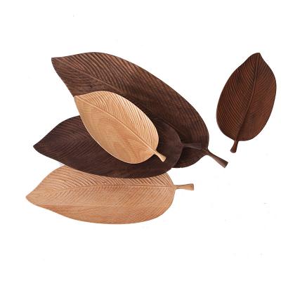 China Creative Serving Function Hot Selling Wooden Leaf Shape Tray Wooden Fruit Serving Tray Serving Dish for sale