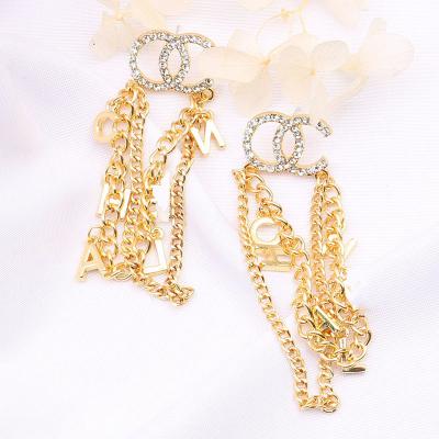 China Non-mainstream fashion special hot selling women with celebrity fashion earrings gold chain tassels for sale