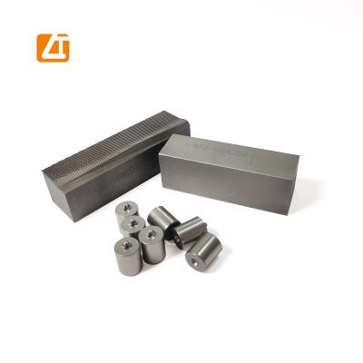 China Screw head making high quality forging molds china manufacturer molds punch flat thread rolling die for self tapping screw making for sale