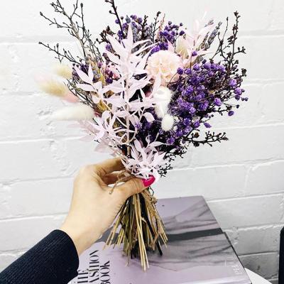 China Customized Hot Sale Lover Decorative Flower Bouquet DIY Eternal Grass Preserved Dry Flower Bouquet For Christmas Gifts for sale