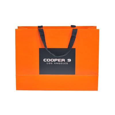 China Recyclable Custom Paper Shopping Shopping Bags With Your Own Logo for sale