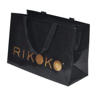 China Custom Recyclable Wholesale Black Luxury Gift Bag Small Private Logo Customized Gift Paper Bags With Handle for sale