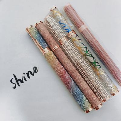 China Custom Makeup Tools Color Pen Glue Waterproof Eyeliner Madame Beauty Eyeliner Pen Eyelash Pen for sale