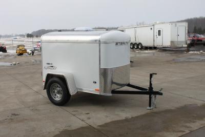 China 750kg Capacity 7x4 Single Axle Furniture Van Trailer / Fully Enclosed Cargo Trailers for sale