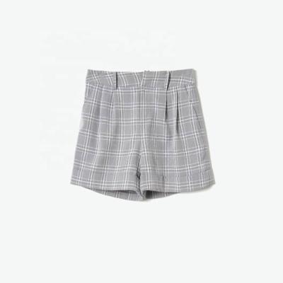 China Anti-Wrinkle Customized Shorts 100% Polyester Gray Ladies Shorts Women's Plaid Folded Plain Plaid Suit Shorts for sale