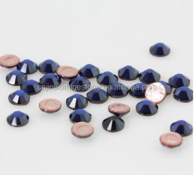 China Flatback Good Quality Crystal Stone Glass Stone Hot Fix Rhinestone For Dresses for sale