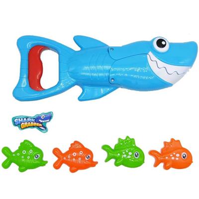 China Bath Toy Shark Grabber Baby Shower Bath Toys Set - Animal Shark with Teeth Biting Action Include 4 Toy Fish Bath Toys for Kids Toddlers for sale