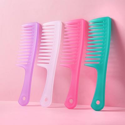 China Fashionable Salon Hairdresser Styling Customize Logo Private Label Shopping Detangler Wide Tooth Hair Comb For Curly Black Women Natural Hair for sale