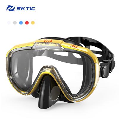 China 180 Wide Sight SKTIC Low Volume FreeDiving Spearfishing Mask Top Quality Tempered Glass Silicone Silver Skirt In Stock for sale