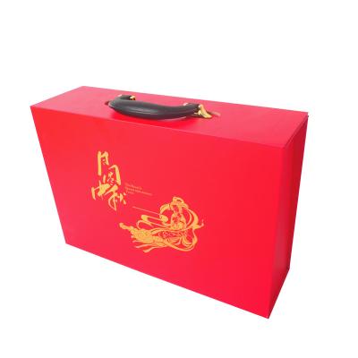 China Recyclable Beautiful Chinoiserie Design Gift Box Modern New Design Paper Folding Gift Box 3mm Gray Board Even Hardness Good for sale