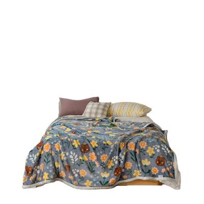 China Anti Dust Mites Office Sofa Nap Comforter Air Conditioning Blanket Person Warm Bedding Single And Double Bed Sheet for sale