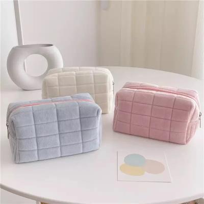 China Logo Cloth Lightweight Quilted Terry Towel Hand Carry Travel Cosmetic Organizer Bag Velvet Washable Private Makeup Pouch for sale