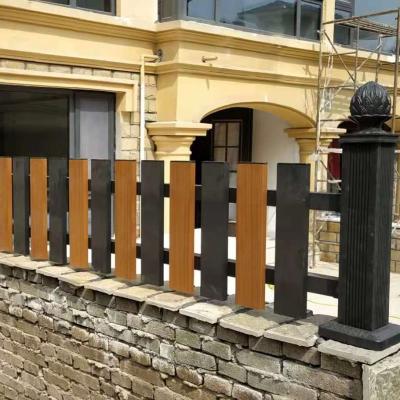 China Easily Assembled Aluminum Vertical and Horizontal Slats Fence Modern Metal Fence for Garden for sale