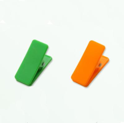 China Plastic Metal Staples Snack Bag Corner Clips Pouch Staples for sale