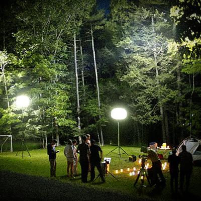 China Tripod LED Balloon Lights 200W  Moon Balloon Lighting Tower For Camping Outdoor for sale