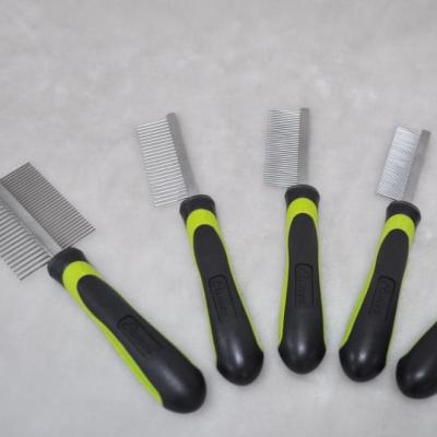 China OEM Viable Cat Dog Puppy Pet Metal Massaging Grooming Rake Comb for sale