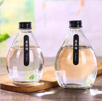 China Beverage Customized 500ml 100ml 350ml 280ml Clear/Frosted Glass Bottles Beverage Juice Glass Wine Fruit Bottles With Screw Top for sale