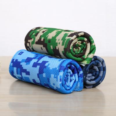 China Viable High Quality Luminous Towel Ice Color Camouflage Custom Size Mesh Cool Sports Cooling Gym for sale