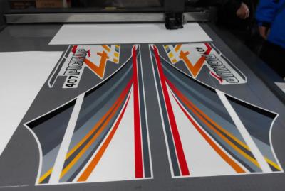 China Printed sticker auto vedio registration cnc cutting plotter for sale