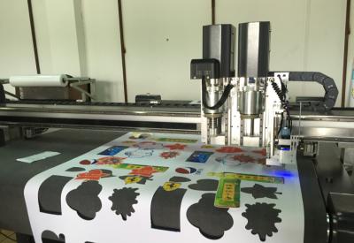 China Auto-positioning against print mark cnc cutting machine for sale