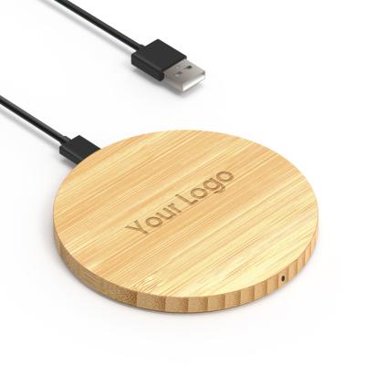 China Wireless Chargers 10W Fast Charging Best Wooden Mobile Phone Christmas Gift Wireless Charger for sale