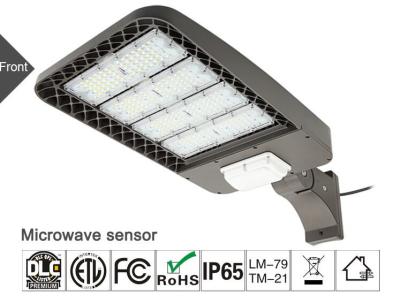 Cina Inventario esteriore degli Stati Uniti del sensore della luce di giorno del sensore di a microonde delle lampade di palo del parcheggio in vendita