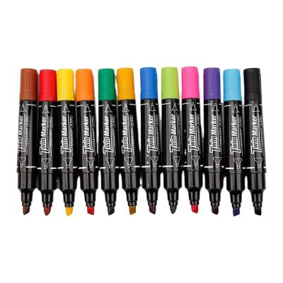 China Waterproof Permanent Marker Pen With Clip Smell Stocking School/Office Non-Toxic Dual CD Tip for sale