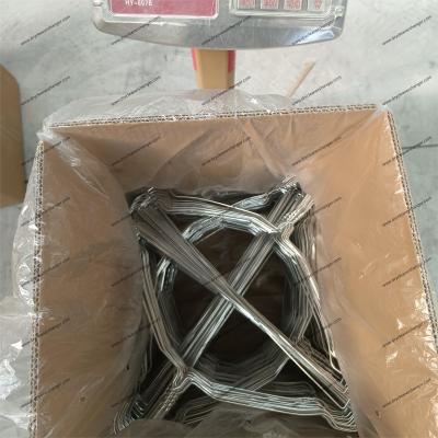 China 23 G Per Pcs Galvanized Steel Wire Hangers For Multi-Purpose Clothing Organization for sale