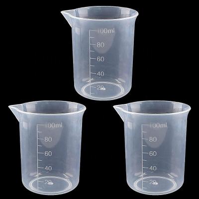 China PP Measuring Cup 100ml Stocked Transparent Mixing Plastic Graduated Beaker For Kitchen Lab for sale