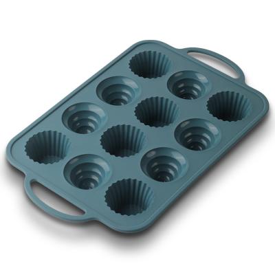 China Viable Maker Tools Food Grade Silicone Bun Cupcake Baking Mold with 12 Cups for sale