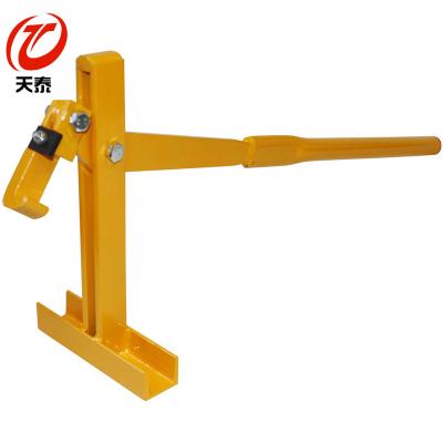 China Hand Star Picket Post Remover Puller Easily Assembled Yellow Barrier Steel Pole Lifter for sale