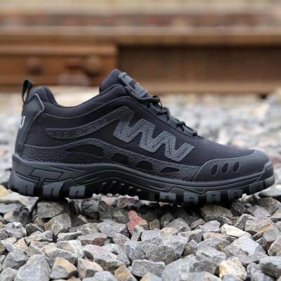 China Cushioning Men's Combat Shoes Outdoor Cushioning Hard-Soled High-Waist High Top Training Special Increasing Botas for sale