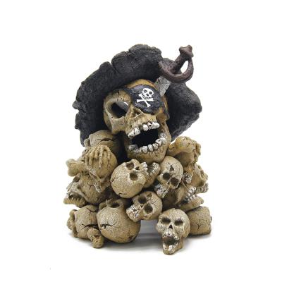 China Other Wholesale Pirate Style Skull Factory Aquarium Resin Craft Landscaping Pirate Knife Skull Decoration Craft for sale