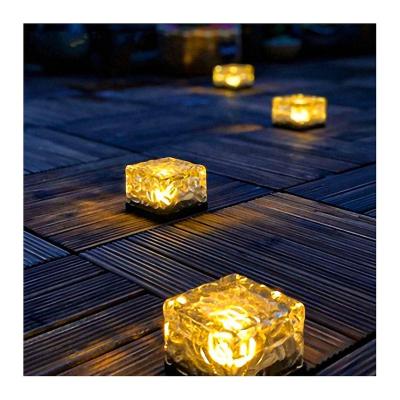 China Garden Pathway Floor Backyard Park Stairs Lawn Lampu Taman Garden Lamp Modern Solar Waterproof Outdoor Energy Saving LED Small Light for sale