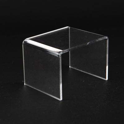 China Popular Environmental Friendly Design Hot Selling Clear Props Racks Wallet Stand Acrylic Display Stand Pedestals Riser for sale