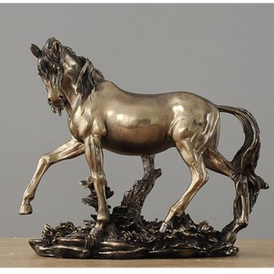 China Europe European Cast Iron Horse Sculpture Bronze Ornaments For Living Room Wine Cabinet Desk Decor for sale