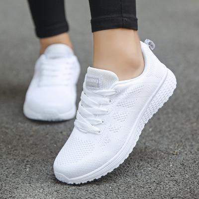 China Women Anti-slippery Sports Shoes Fashion Mesh Flat Shoes Woman White Sneakers Breathable Walking Women Shoes for sale