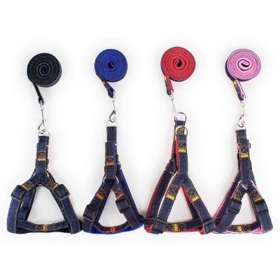 China Manufacturer Wholesale Adjustable Reversible Viable Harness Set Dog Collar Leashes Dog Leash Belt for sale