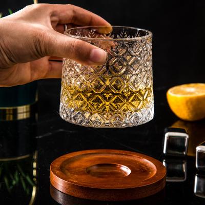 China Daruma Embossed Transparent Crystal Luxury Daruma Whiskey Glass Cups Whiskey Glasses Sets With Walnut Ebony Stand for sale