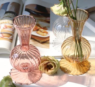 China Small Borosilicate Hand Blown Glass Unique Modern Nordic Clear Colored Vase Minimalist Interior Decor Small Abstract for Flowers for sale