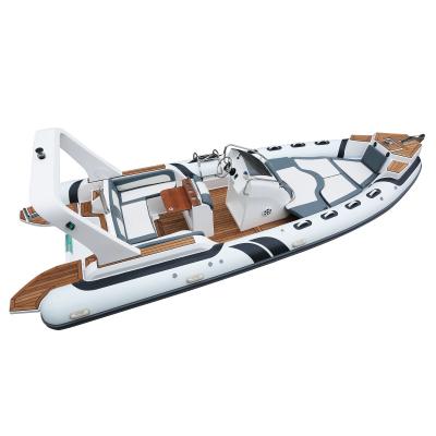 China Family Entertainment Zodiac Boat Inflatable Fiberglass Floor Fishing Inflatable Rib Boats With CE Certification for sale