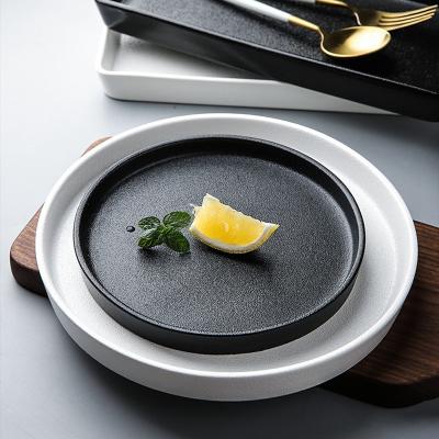 China Viable Matte Pasta Soup Steak Plate White Square Dinner Dish Dessert Ceramic Black Sushi Dish Restaurant Serving Dish Cutlery Set for sale