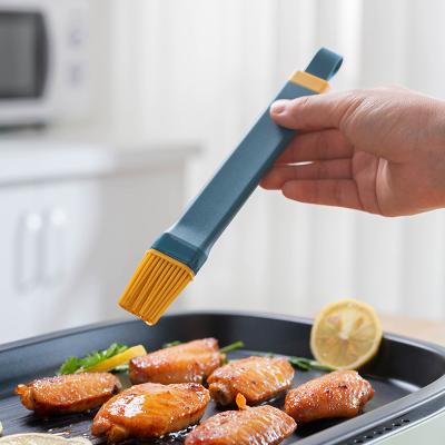 China 2021 New Silicone Pastry Brush Stocked Baking BBQ Basting Brushes Baking Clear Oil Brush Handle Kitchen Cooking Tools Party Bakeware for sale